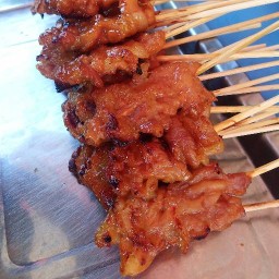 เน้นหมู by น้องกรานต์      (หมูปิ้งติดมันนุ่มๆอร่อยต้องลอง)