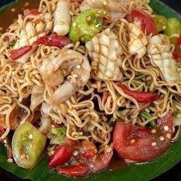 ตำมาม่าทะเล