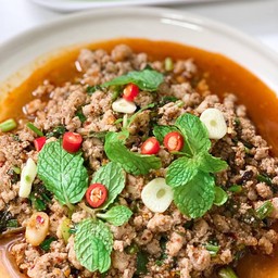 ข้าวลาบหมู