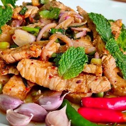 น้ำตกเนื้อ