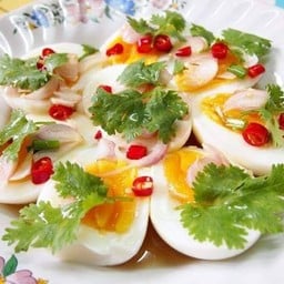 ข้าวเหนียวใบตอง หน้าศาลพ่อปู่ดำ