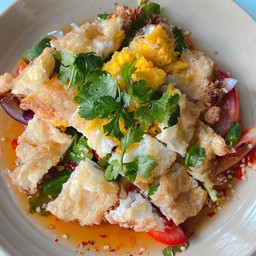 ยำไข่ดาว