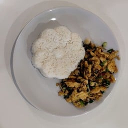 Rice topped with stir fried omelette in salt chilli