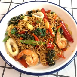 มาม่าผัดขี้เมา