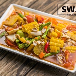 ตำข้าวโพดไข่เค็ม