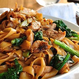 ผัดซีอิ๊ว