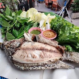 กระเพราเลียจาน(เจ้าเก่ามาแล้วจร้า) สาขา วัดแสงสันรังสิตคลองสอง