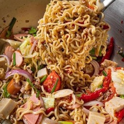 ยำมาม่า