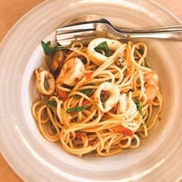 สปาเกตตี้กะเพรา