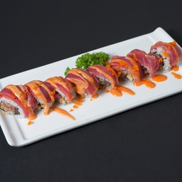 ปลาทูน่าโรลราดซอสเผ็ด