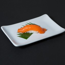 แซลมอนซูชิ