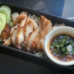 คอหมูย่าง ร้านยายจ๋า