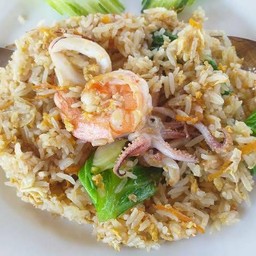 ข้าวผัดทะเล