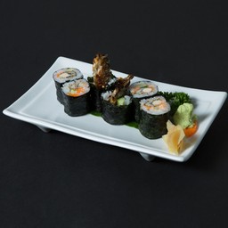 ข้าวห่อสาหร่ายไส้ปลาไข่ย่าง