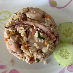 ข้าวผัดทะเล