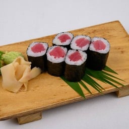 ข้าวห่อสาหร่ายไส้ทูน่า