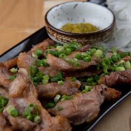 คอหมูย่างถ่าน