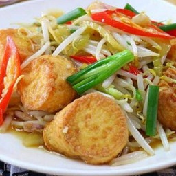 ผัดถั่วงอกเต้าหู้ไข่+ข้าว