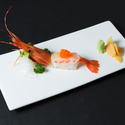 กุ้งโบตั๋นซูชิ