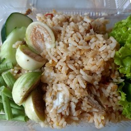 ข้าวผัดน้ำพริกปลาทู