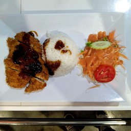 ข้าวหน้าหมูทอดทงคัตสึ