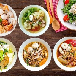 แม่เรณู ก๋วยเตี๋ยวปู