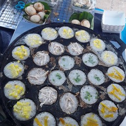 ขนมครกไส้รวม