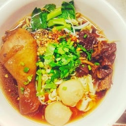 บังตากิฟ จัมโบ้หาดใหญ่-ถ.มนตรี1