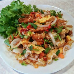 ยำไข่ดาว