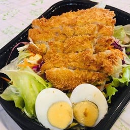 สลัดปลากรอบ