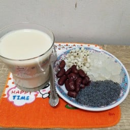 น้ำเต้าหู้ทรงเครื่อง