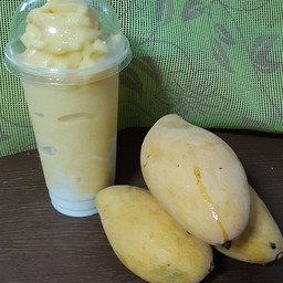 นมสดมะม่วงปั่น