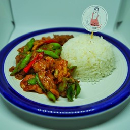 ข้าวผัดพริกแกง
