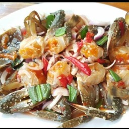 ยำปูม้าดองน้ำปลา