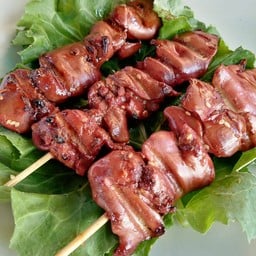 หมูปิ้งนมสด by หญิงใหญ่