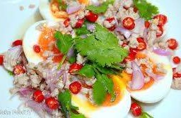 ยำไข่ต้ม