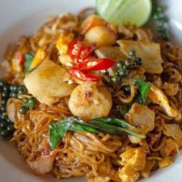 ผัดมาม่าขี้เมาทะเล