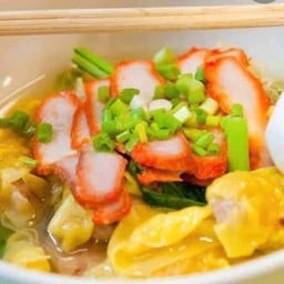 ฟลุ๊คบะหมี่เกี๊ยว ข้าวหมูแดง  สาขา 7¬11หนองนาสร้าง  ร้อยเอ็ด