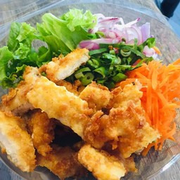 ยำไก่เเซบ