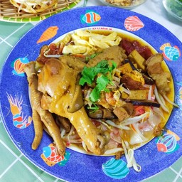 ก๋วยเตี๋ยวหลอดไก่ตุ๋น by แม่อิค