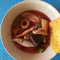 เส้นเล็กเย็นตาโฟ