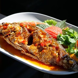 ปลากะพงราดพริก