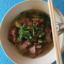 บะหมี่เกี๊ยวหมูแดง