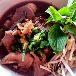 ก๋วยเตี๋ยวเรือสูตรอยุธยา(ร้านปากซอยศรีเพชร)&อู่เป็ดย่าง หมู่บ้านศรีเพชร