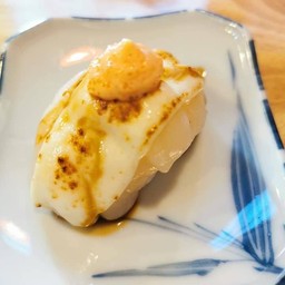 ซูชิหอยเชลล์ชีส