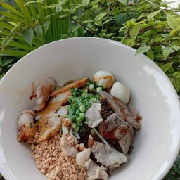 ก๋วยเตี๋ยวแห้ง (ซีอิ๊ว)หมู