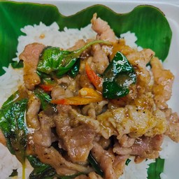 เขียวหวานราดข้าว