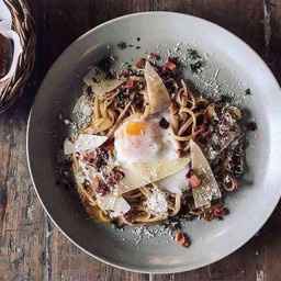 Classic Carbonara Spaghetti