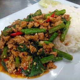 ผัดขี้เมา