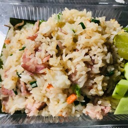 ข้าวผัดเบค่อน